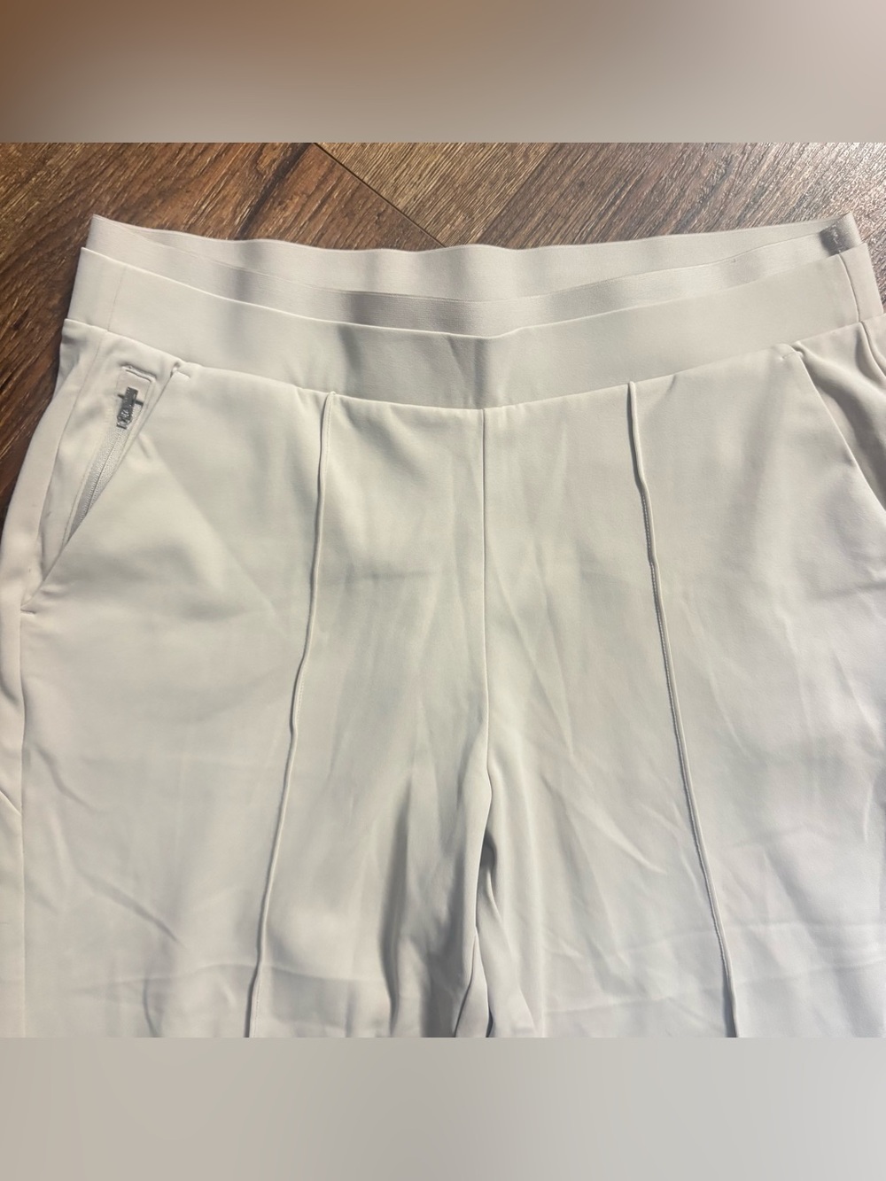 Athleta Venice Pintuck Pant - Picture 2 of 4